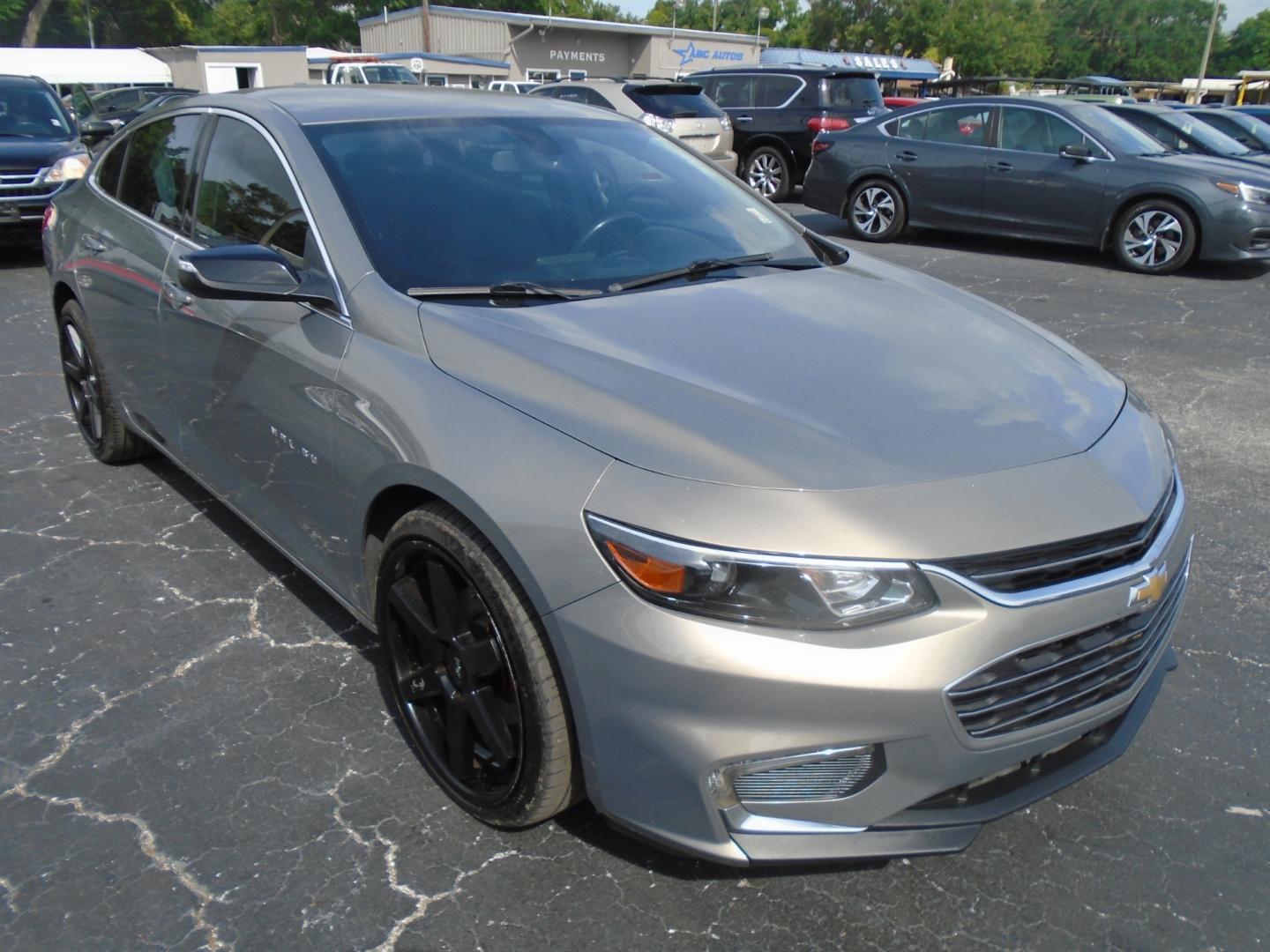 2018 Chevrolet Malibu LT (1G1ZD5ST1JF) with an 1.5L L4 DOHC 16V engine, 6A transmission, located at 6112 N Florida Avenue, Tampa, FL, 33604, (888) 521-5131, 27.954929, -82.459534 - Photo#2